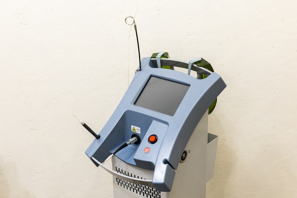 レーザー治療器